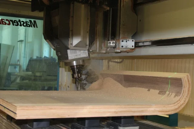 5-axis contour milling of a laminated component